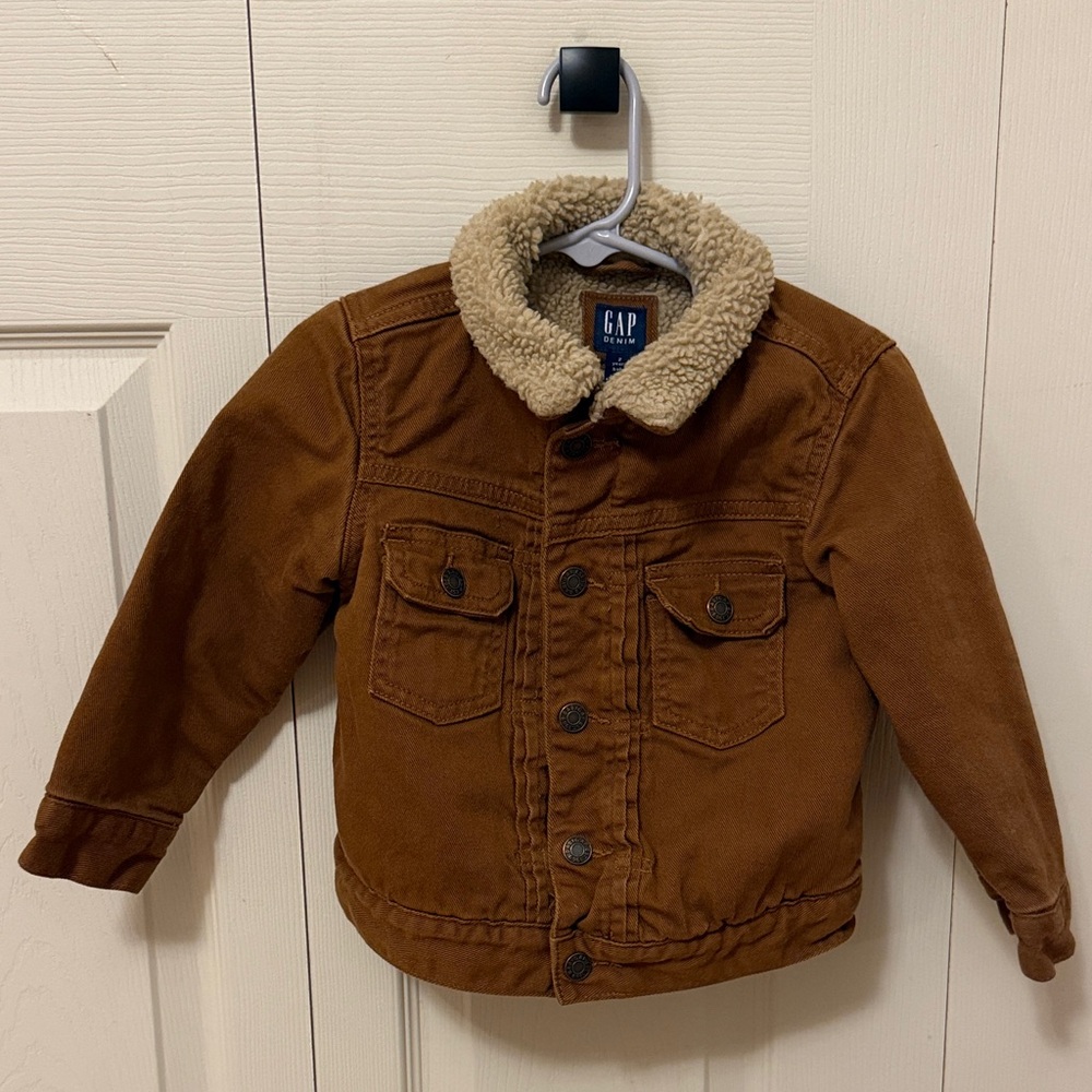 GAP denim toddler Tan Sherpa Jean Jacket size 2years